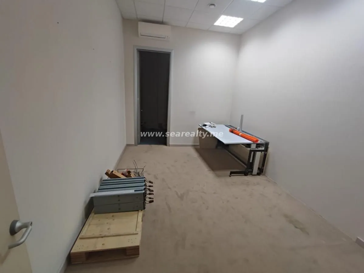 Rent, office space, 220m², Centar, Tivat