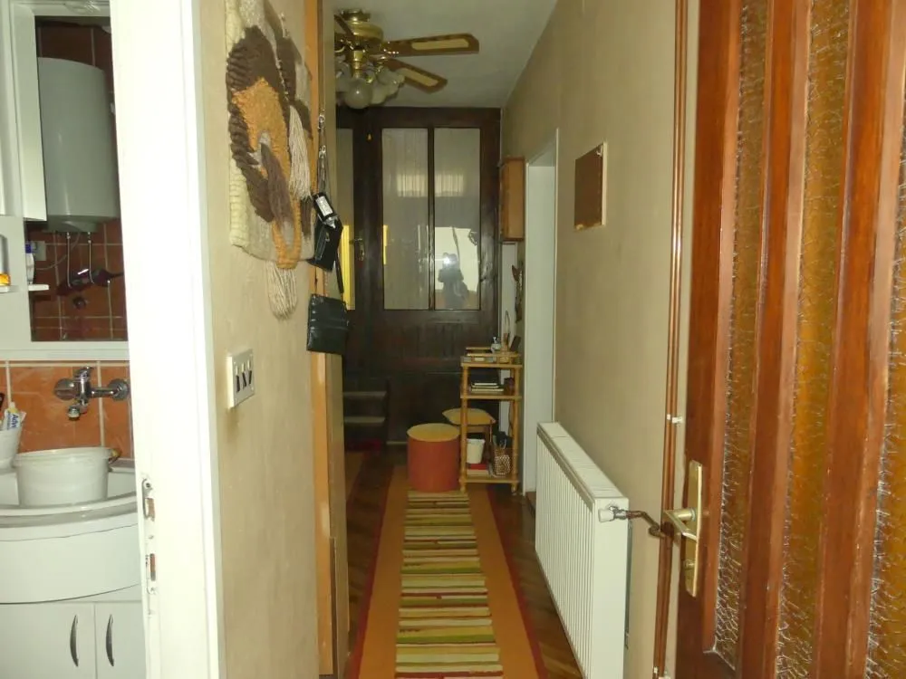 Prodaja, kuća, 410m², Trnava, Jagodina