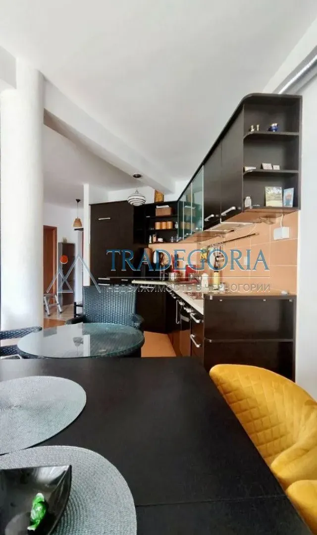 Prodaja, dvosoban stan, 90m², Petrovac, Budva