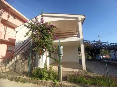 Sale, house, 100m², Šušanj, Bar - image 1