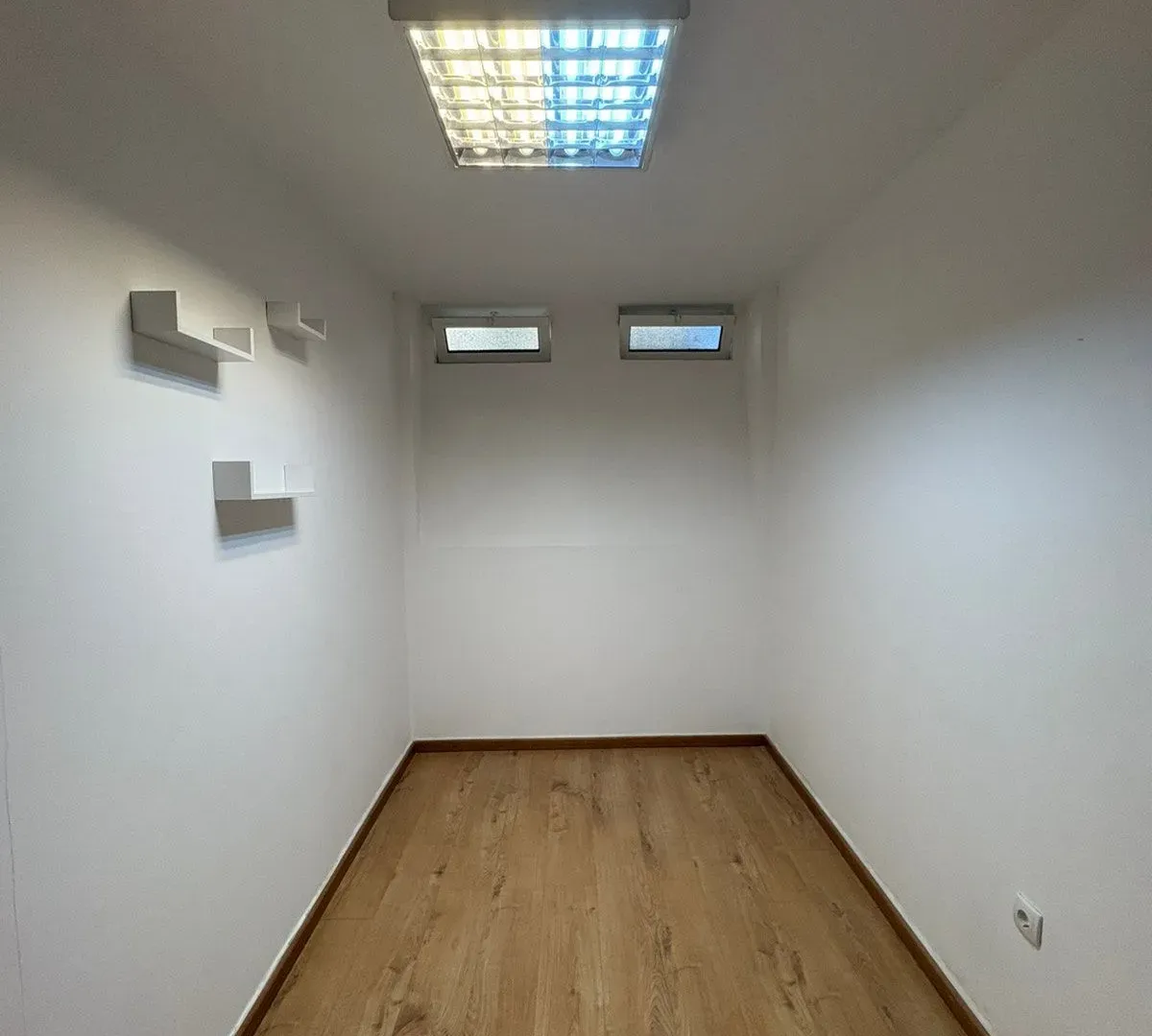 Rent, office space, 10m², Centar, Podgorica