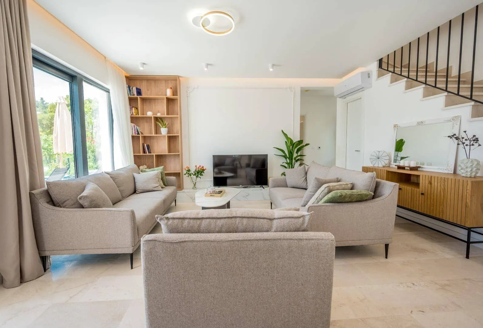 Prodaja, kuća, 250m², Mrčevac, Tivat