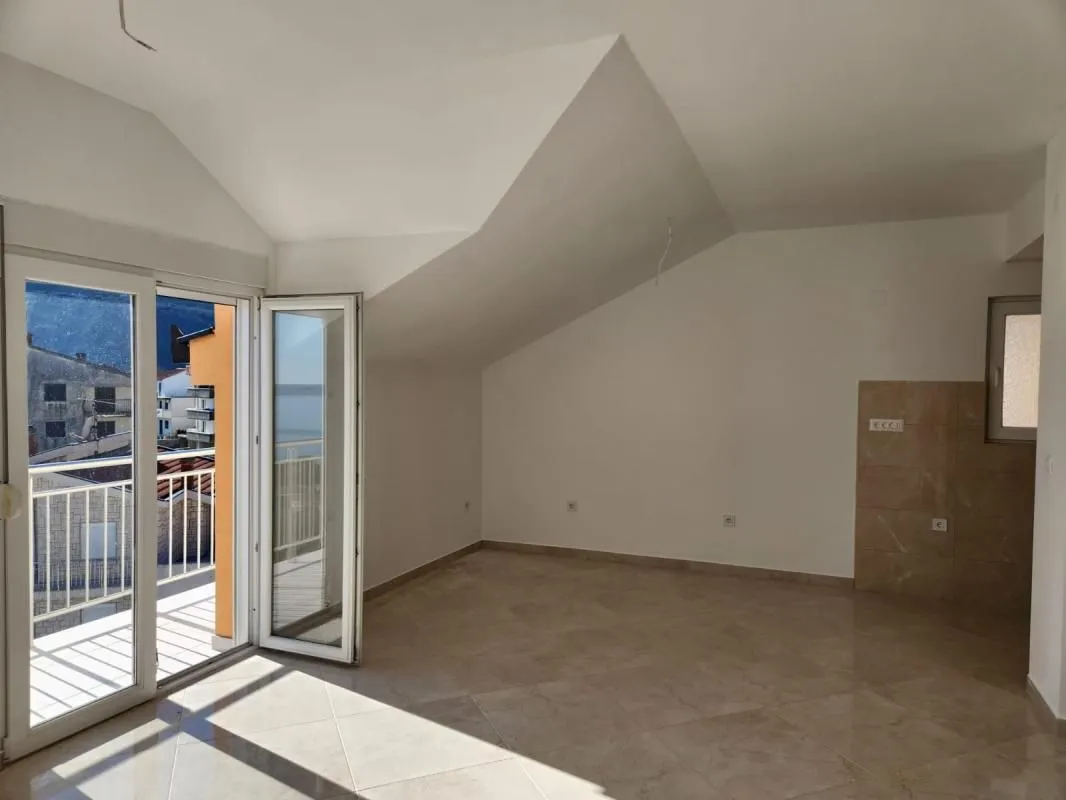Prodaja, trosoban stan, 120m², Gomila, Herceg Novi