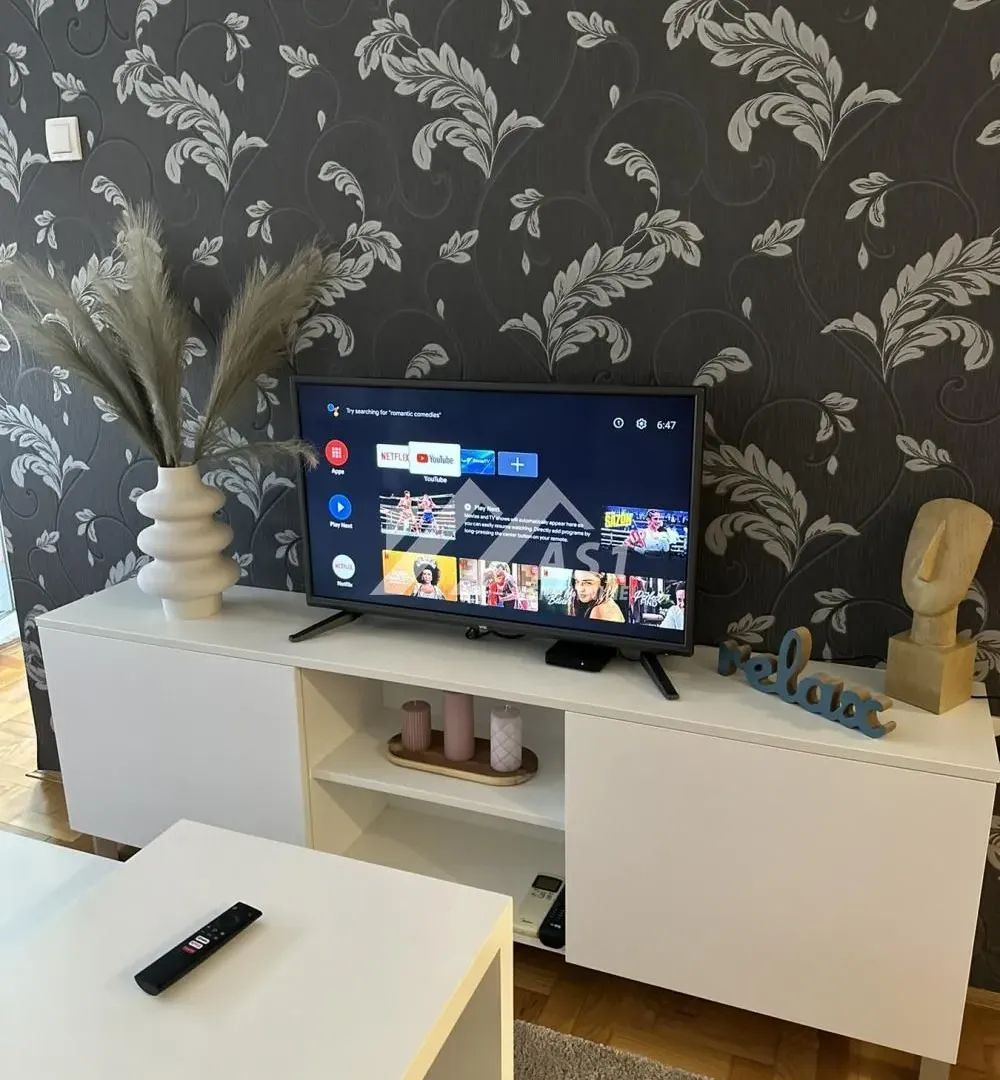 Izdavanje, jednosoban stan, 32m², Bulevar Evrope, Novi Sad Sve Podlokacije