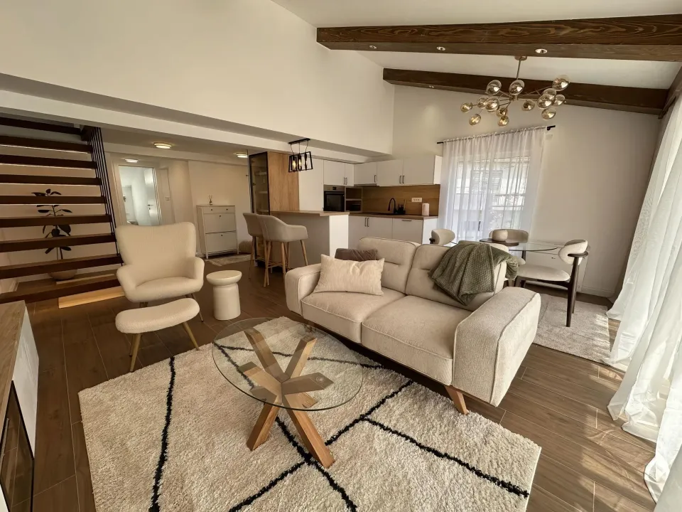 Rent, three bedroom apartment, 130m², Zelenika, Herceg Novi