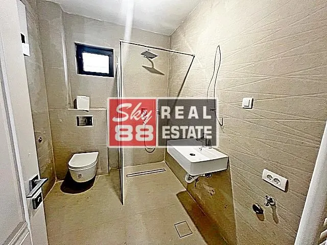 Prodaja, kuća, 233m², Banovo Brdo, Beograd