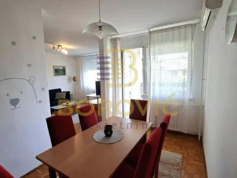 Rent, two bedroom apartment, 65m², Stari Grad, Beograd - image 5