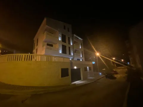 Prodaja, poslovni prostor, 1110m2, Tivat Prodaja, poslovni prostor, 1110m2, Tivat