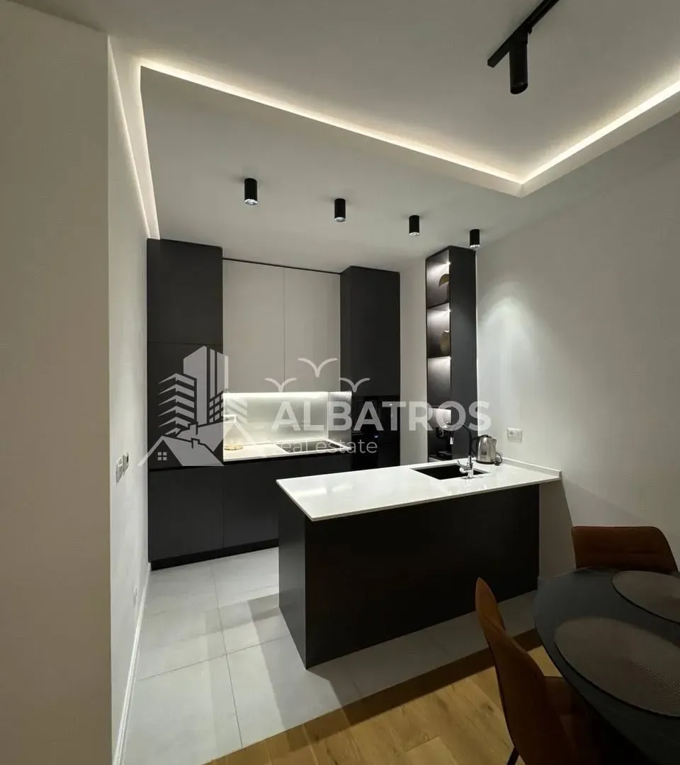 Rent, two bedroom apartment, 85m², Centar, Bar