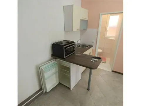 Izdavanje, garsonjera, 28m², Durlan, Niš - image 4