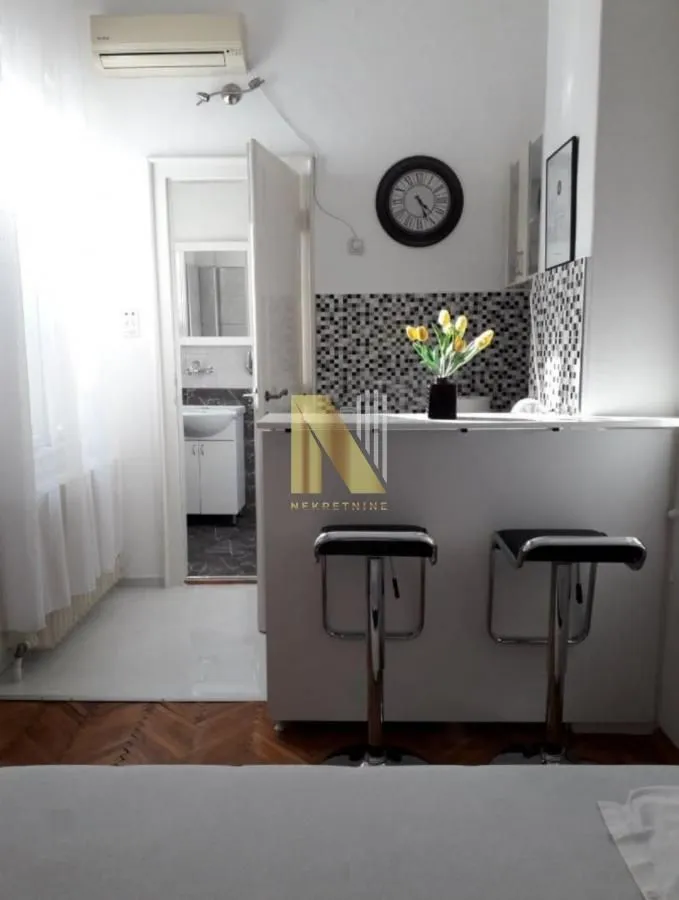 Prodaja, garsonjera, 30m², Centar, Novi Sad