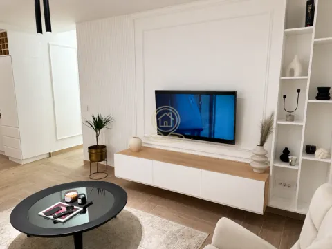 Rent, two bedroom apartment, 56m², Stari Grad, Beograd - image 5