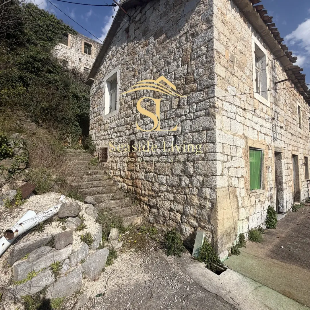 Sale, house, 152m², Dub, Kotor