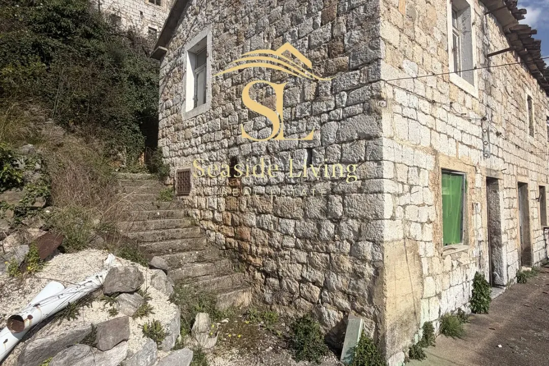 Sale, house, 152m², Dub, Kotor