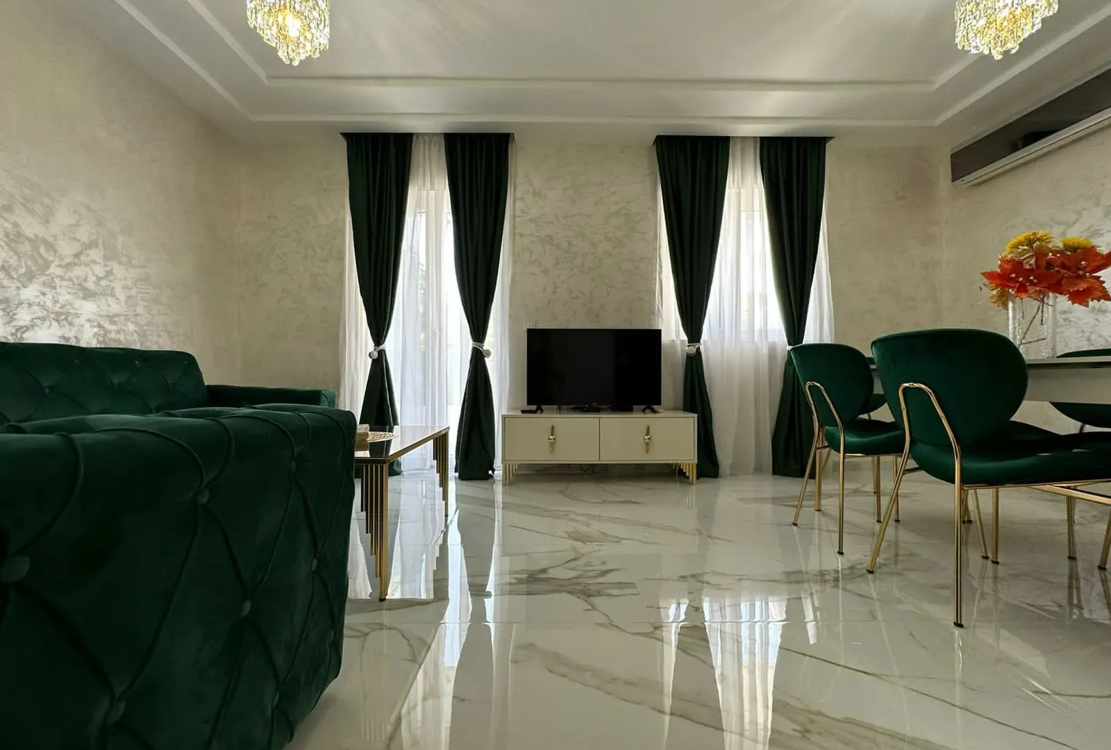 Rent, two bedroom apartment, 81m², Mažina, Tivat