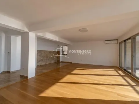 Prodaja, trosoban stan, 160m², Pržno, Budva - image 6