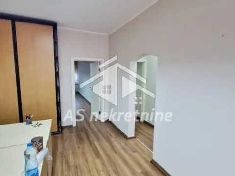 Izdavanje, četvorosoban stan, 126m², Novi Beograd Sve Podlokacije, Beograd - image 13