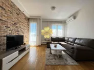 Izdavanje, jednosoban stan, 45m², City Kvart, Podgorica - image 1