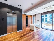 Prodaja, trosoban stan, 308m², Centar, Budva - image 15