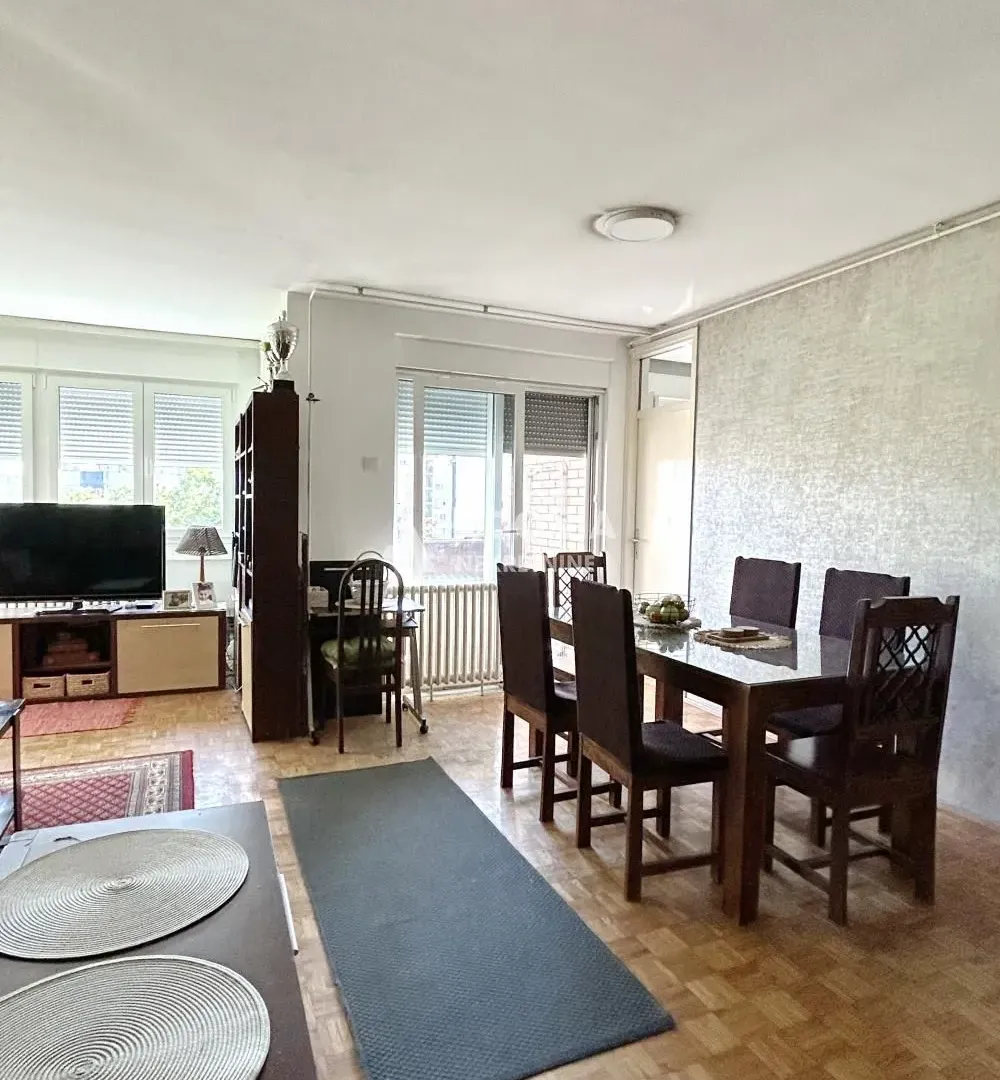 Prodaja, dvosoban stan, 75m², Novi Beograd Blok 63, Novi Beograd Sve Podlokacije