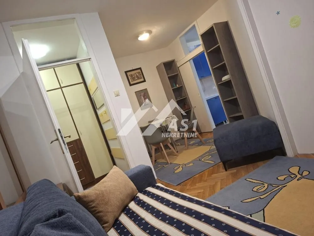 Izdavanje, dvosoban stan, 64m², Kej, Novi Sad Sve Podlokacije