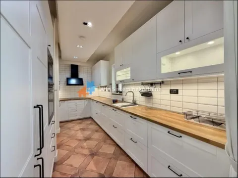 Rent, house, 300m², Čukarica, Beograd - image 13