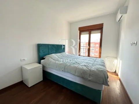 Izdavanje, dvosoban stan, 70m², Master Kvart, Podgorica - image 8