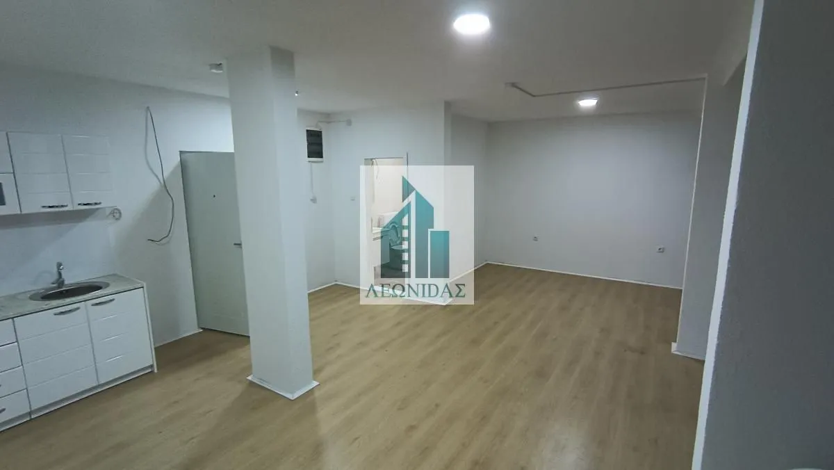 Rent, office space, 38m², Medijana, Niš