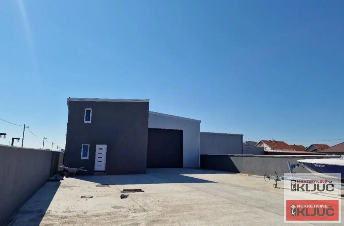Rent, office space, 300m², Veternik, Novi Sad Sve Podlokacije
