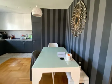 Izdavanje, trosoban stan, 120m², Centar, Podgorica - image 12
