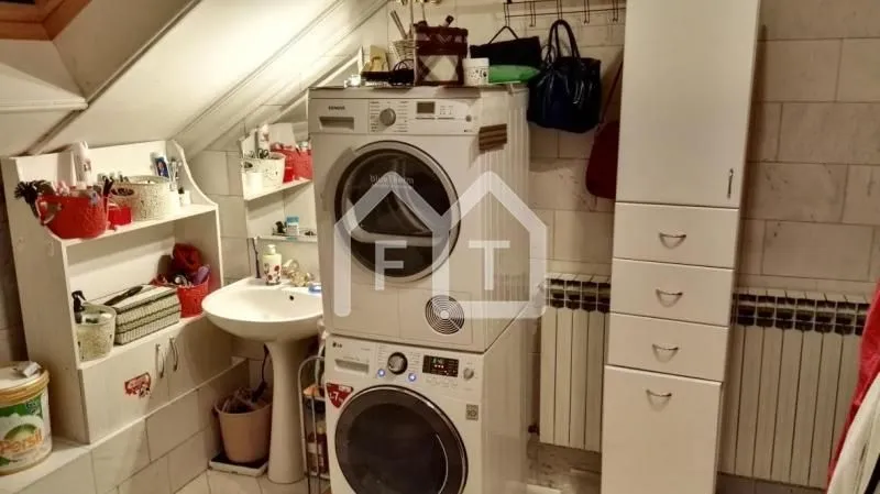 Sale, four bedroom apartment, 64m², Zemun Centar, Zemun Sve Podlokacije