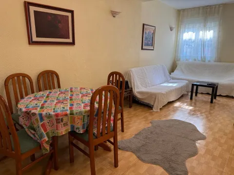 Rent, two bedroom apartment, 60m², Budva, Crna Gora - image 16