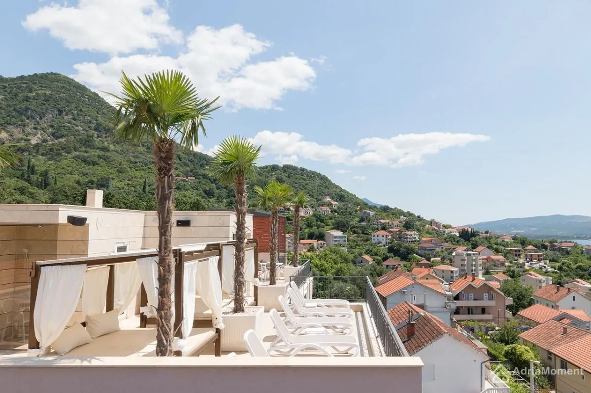 Sale, two bedroom apartment, 55m², Tivat, Crna Gora