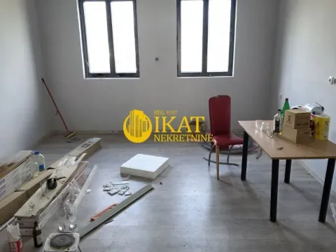 Sale, office space, 439m², Kosjerić, Srbija - image 2
