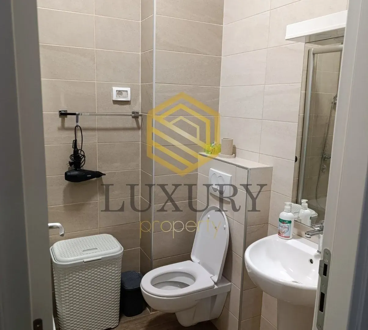 Rent, one bedroom apartment, 43m², City Kej, Podgorica