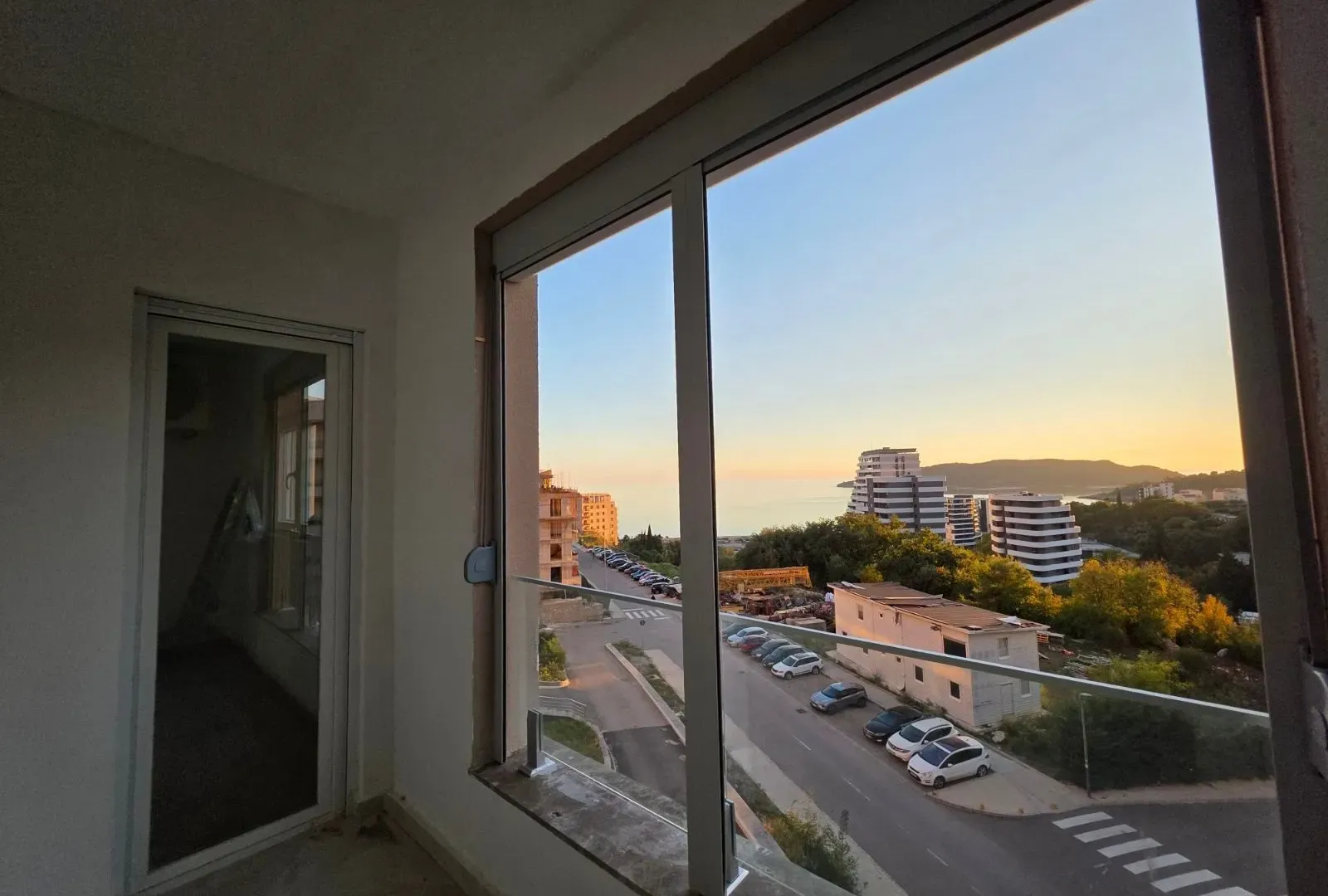 Sale, two bedroom apartment, 58m², Bečići, Budva