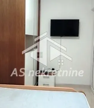 Izdavanje, trosoban stan, 58m², Savski Venac, Beograd - image 13