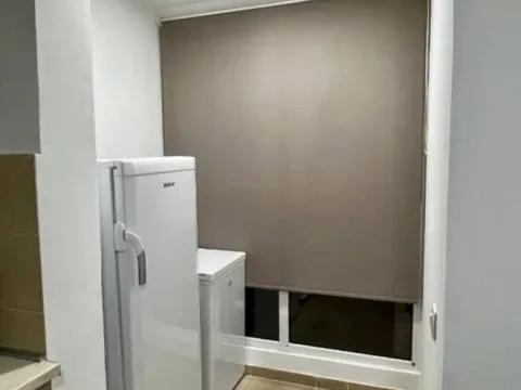 Izdavanje, dvosoban stan, 100m², Centar, Bar - image 4