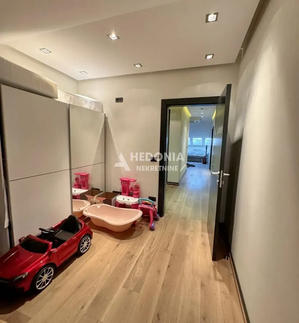 Sale, apartment, 190m², Bezanijska Kosa 2, Bežanijska Kosa Sve Podlokacije