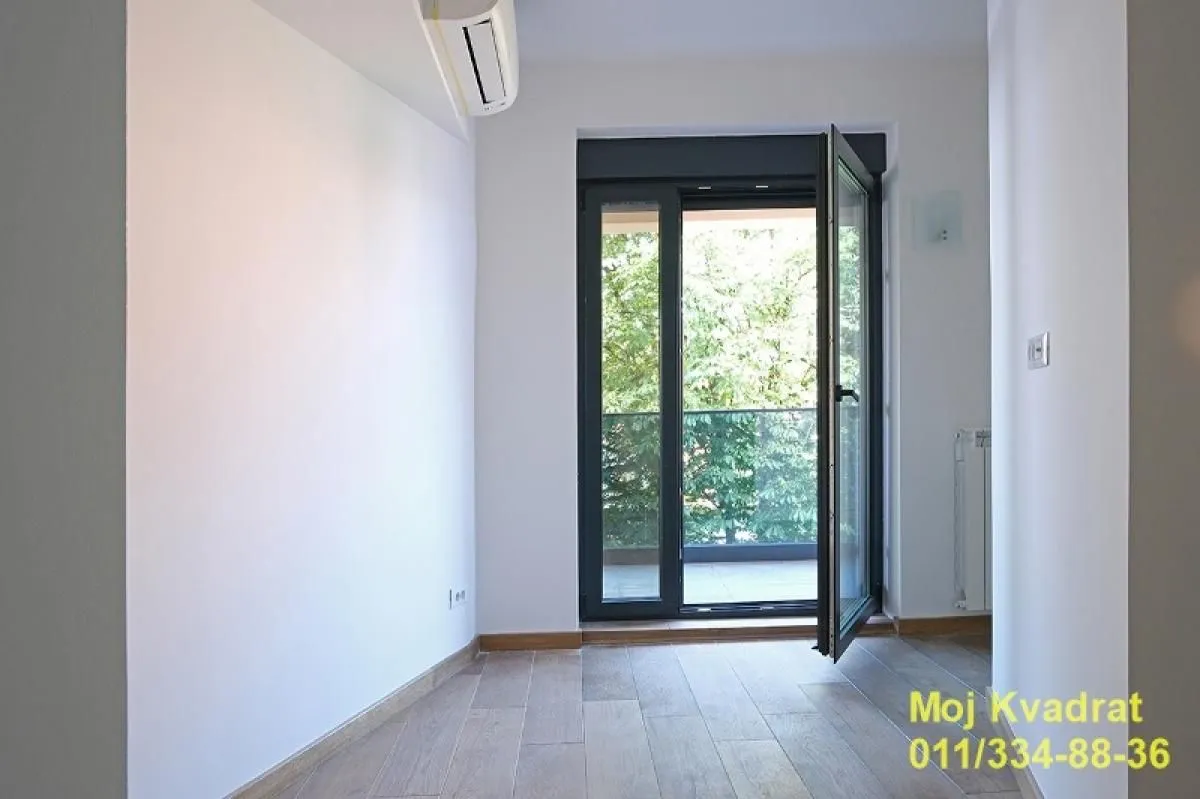 Prodaja, dvosoban stan, 83m², Kalenić Pijaca, Vračar Sve Podlokacije
