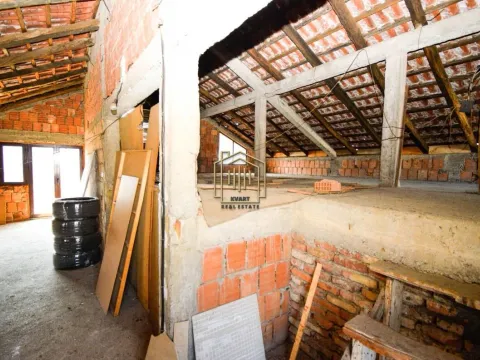 Prodaja, kuća, 260m², Stari Aerodrom, Podgorica - image 19