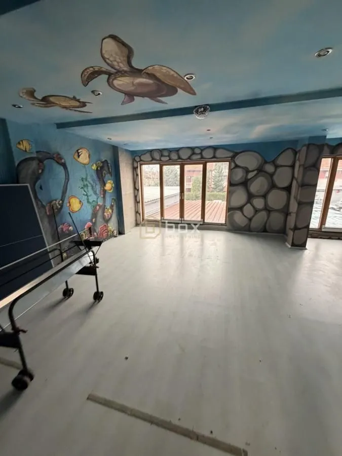 Rent, office space, 200m², Medijana, Niš