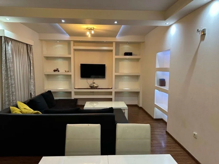 Izdavanje, dvosoban stan, 60m², Zagorič, Podgorica