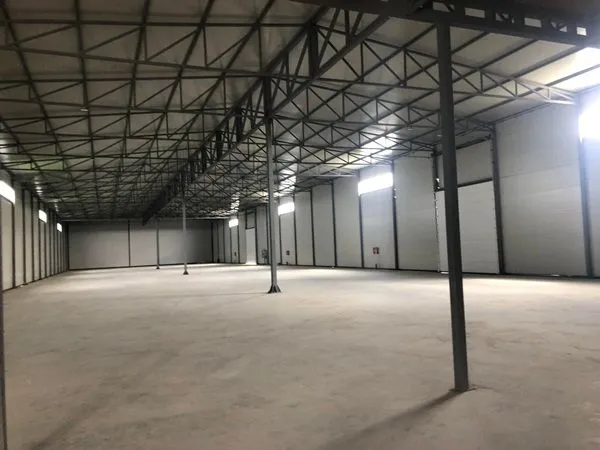 Rent, office space, 2900m², Batajnica, Beograd