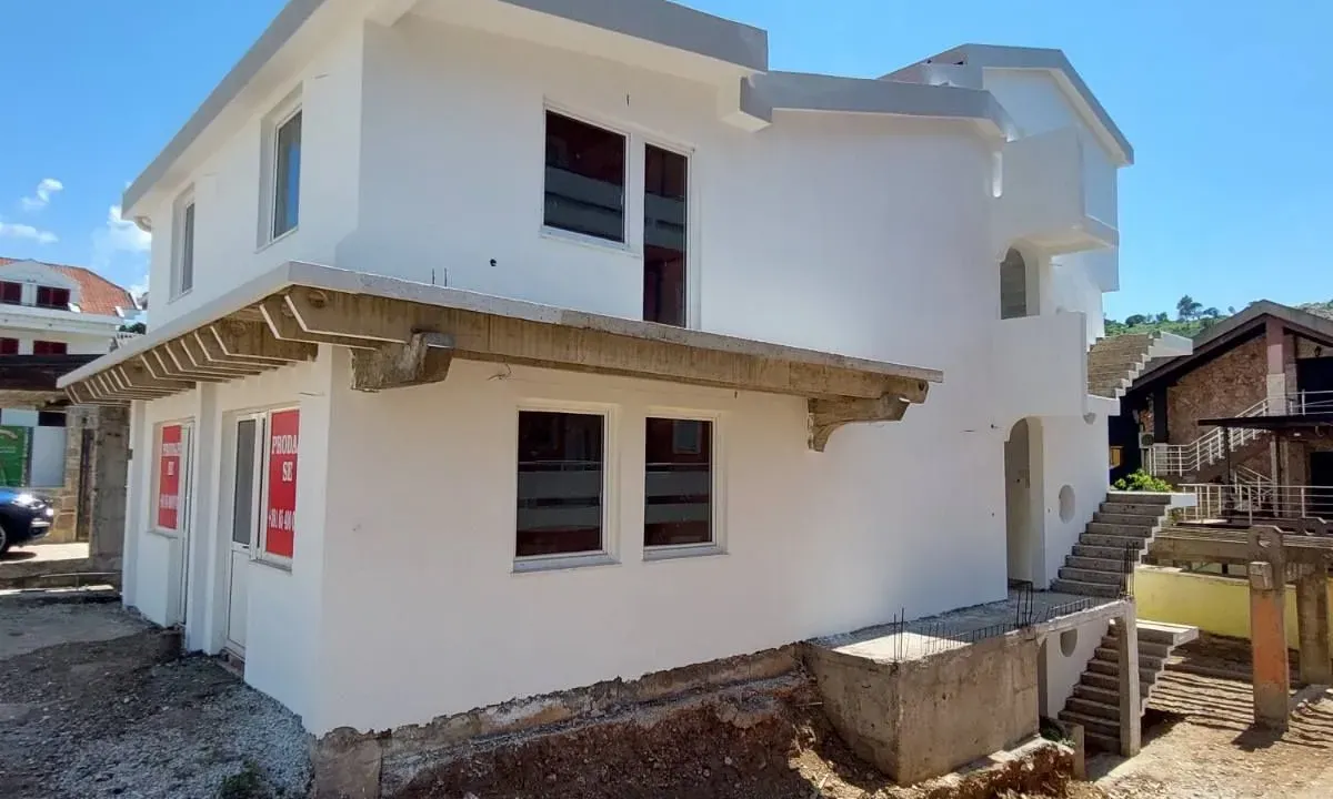 Prodaja, kuća, 400m², Bar, Crna Gora