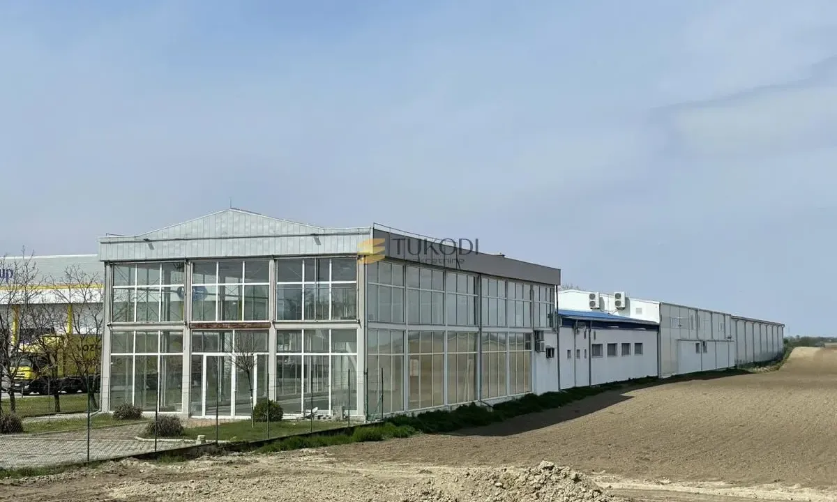 Sale, office space, 1193m², Kać, Novi Sad Sve Podlokacije