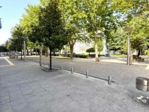 Izdavanje, poslovni prostor, 70m², Centar, Podgorica - image 9