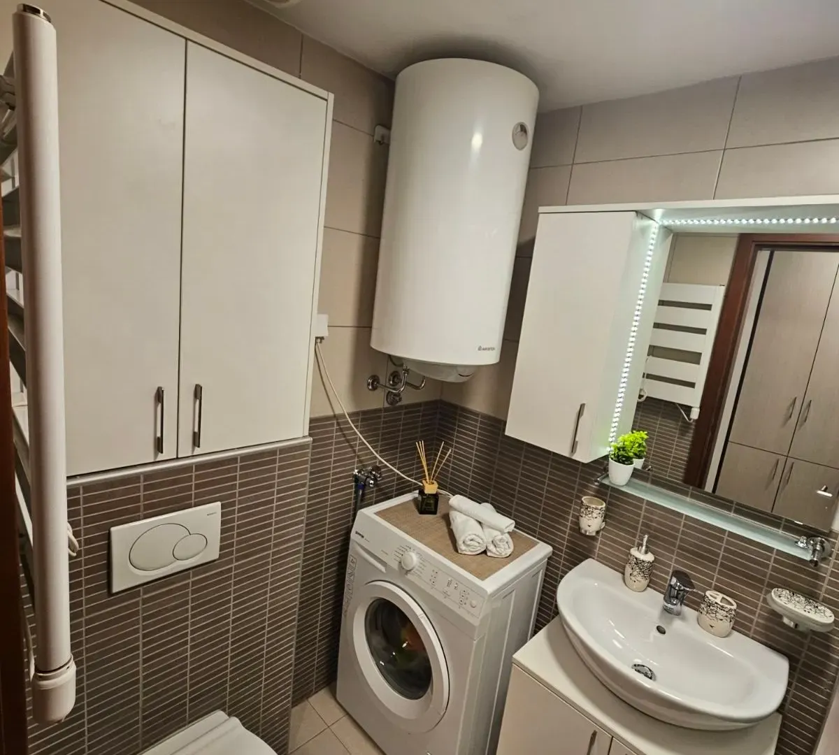Rent, one bedroom apartment, 43m², Tološka šuma, Podgorica