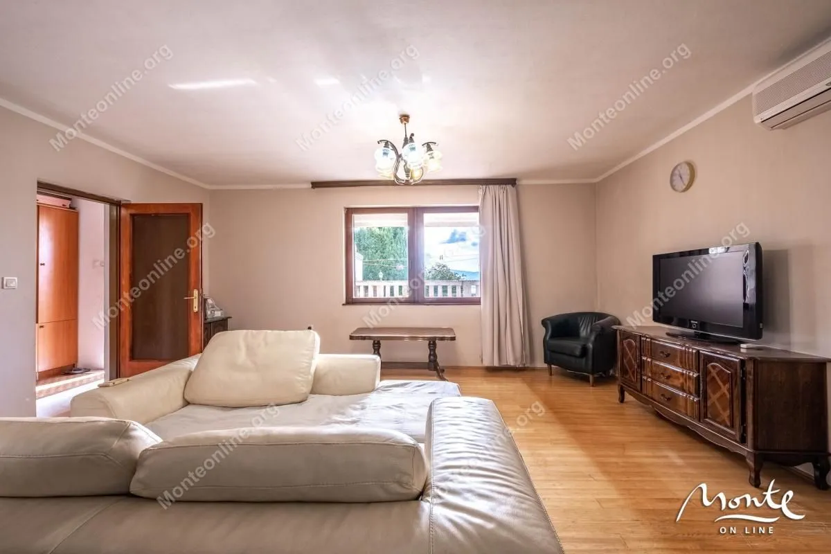 Prodaja, kuća, 153m², Tivat, Crna Gora