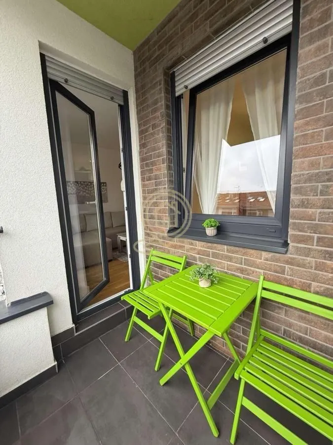 Izdavanje, jednosoban stan, 37m², Adamovićevo Naselje, Novi Sad Sve Podlokacije